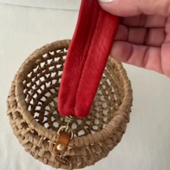 Clare V Pot De Miel Straw Bucket Bag with Tomatoe Red Leather Handle - Picture 6 of 6